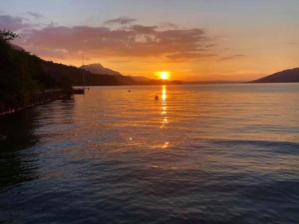 Apartmán Privatzimmer Am Thunersee Leissigen Exteriér fotografie